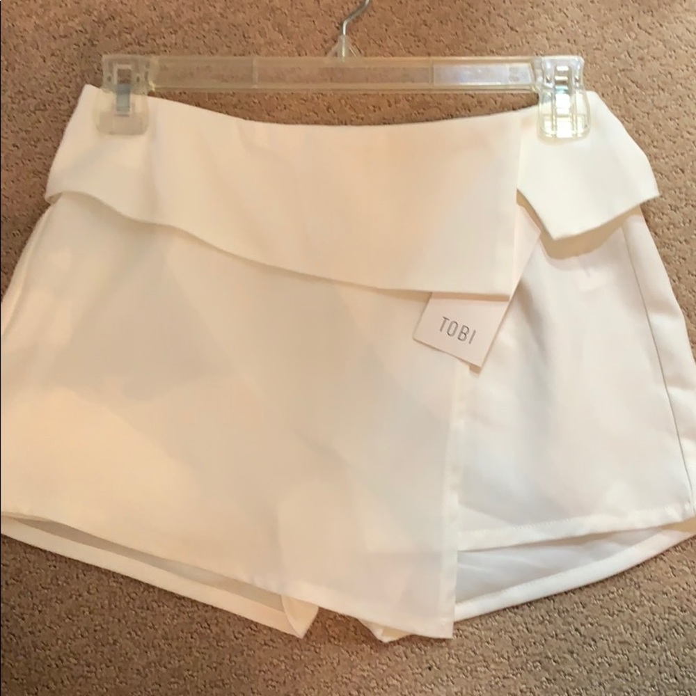White skort NWT